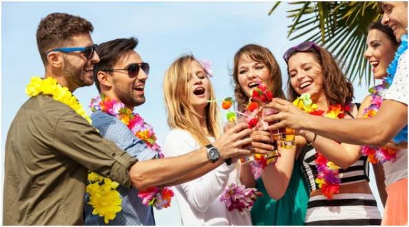 Which Activities Keep Guests Engaged Without Feeling Forced?