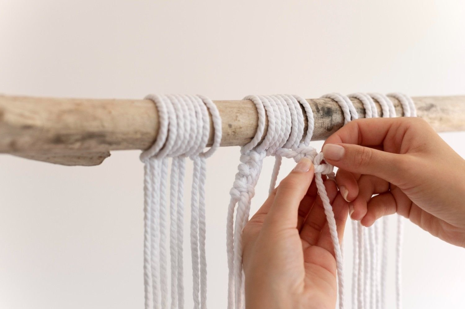 How Do You Choose The Right Macrame Cord Size?